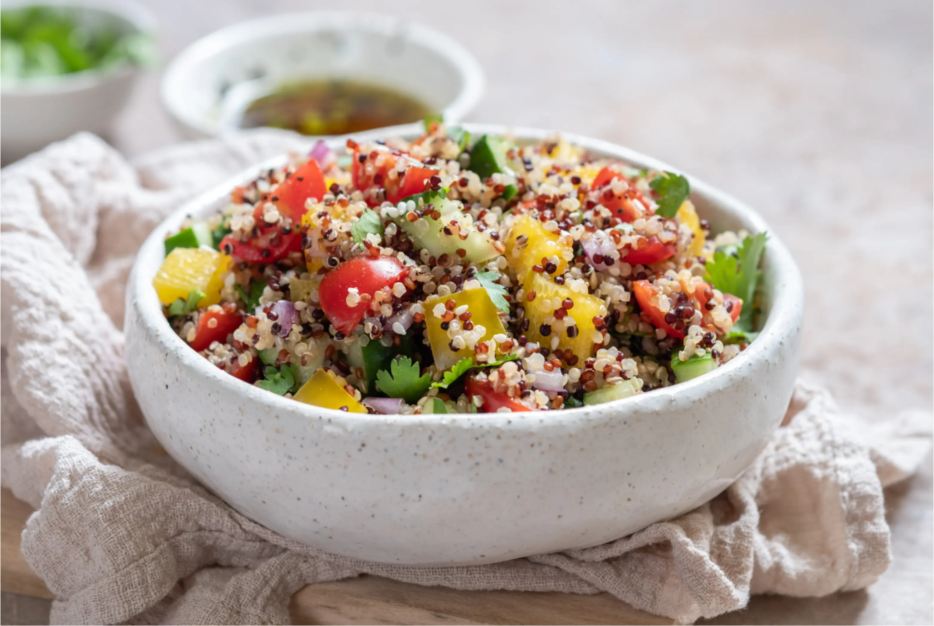 Frisse quinoasalade met feta en avocado